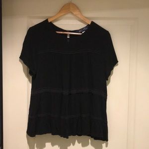 Black Top with Lace Detail🖤